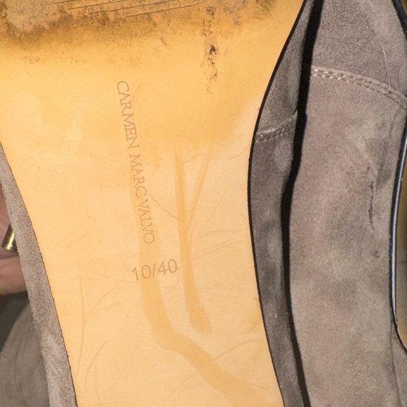 Carmen Marc Valvo Suede Tan booties - Picture 6 of 7